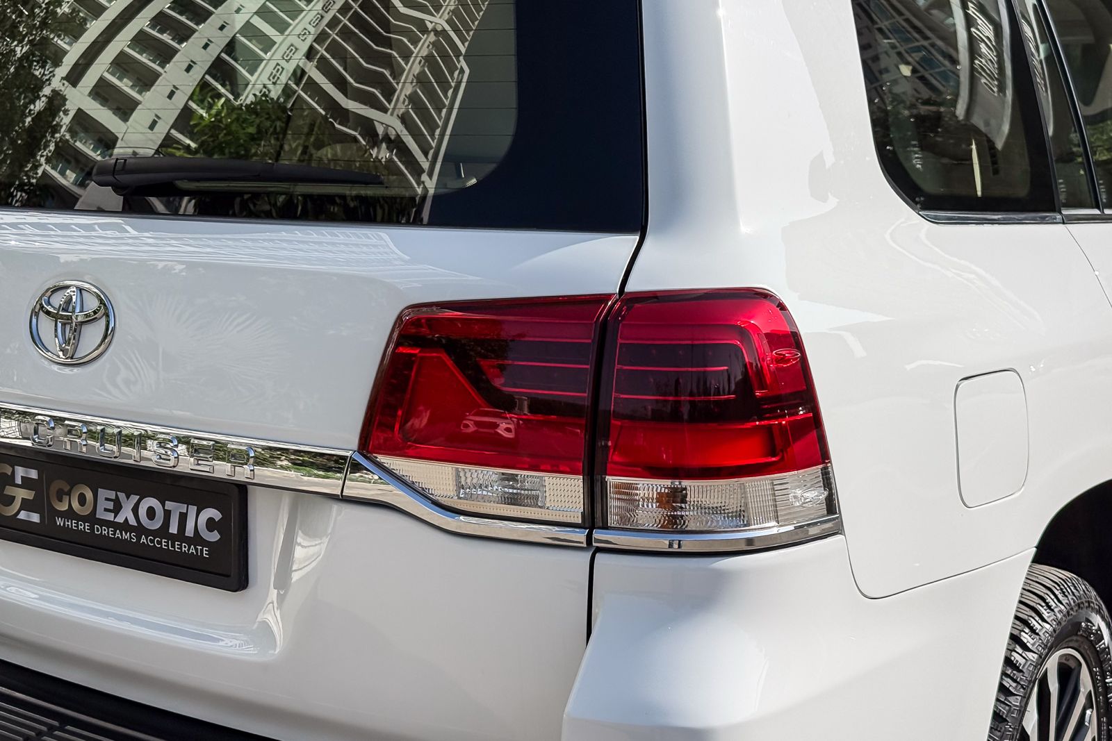 2016 TOYOTA LC200 V8