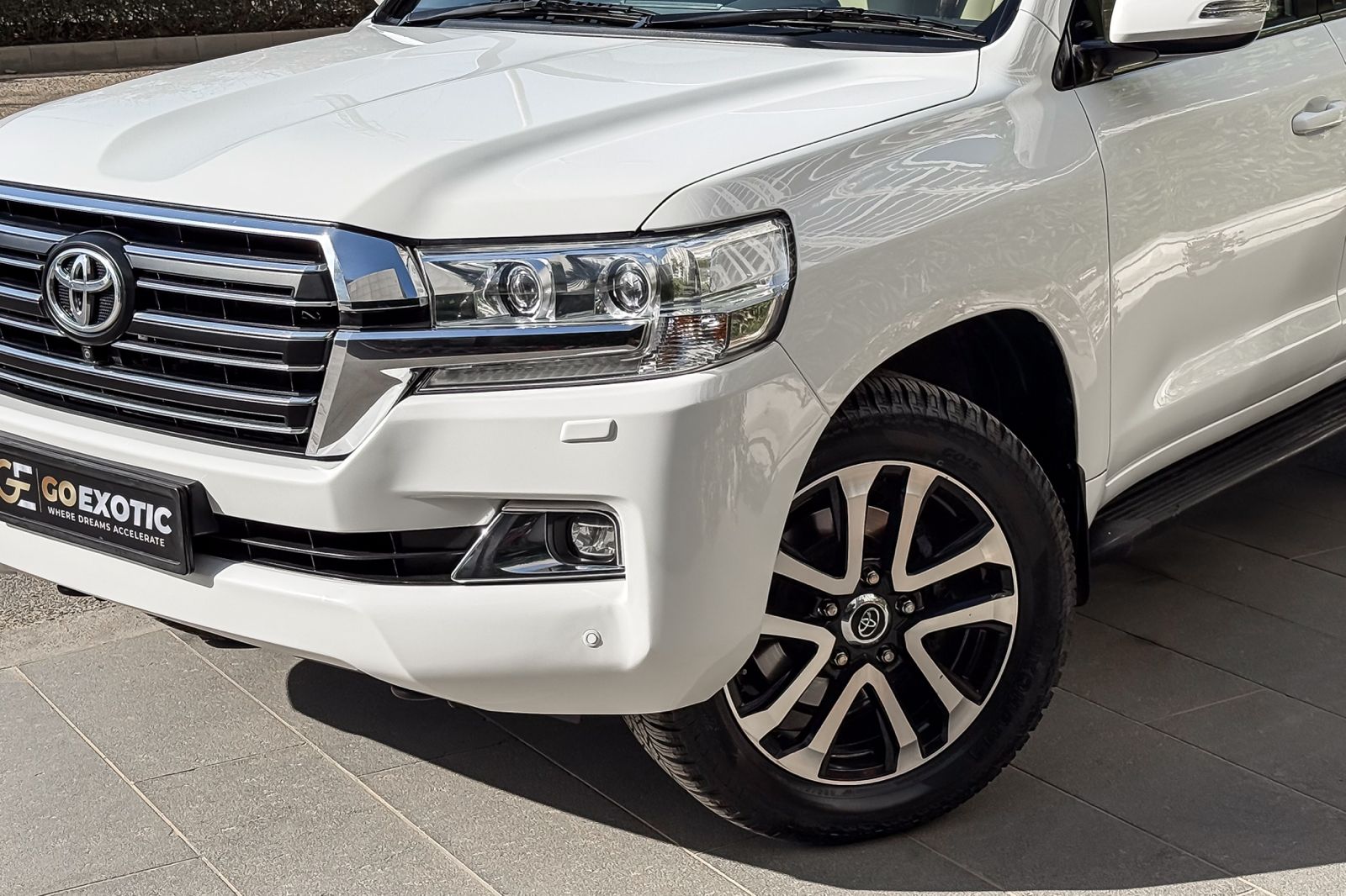 2016 TOYOTA LC200 V8