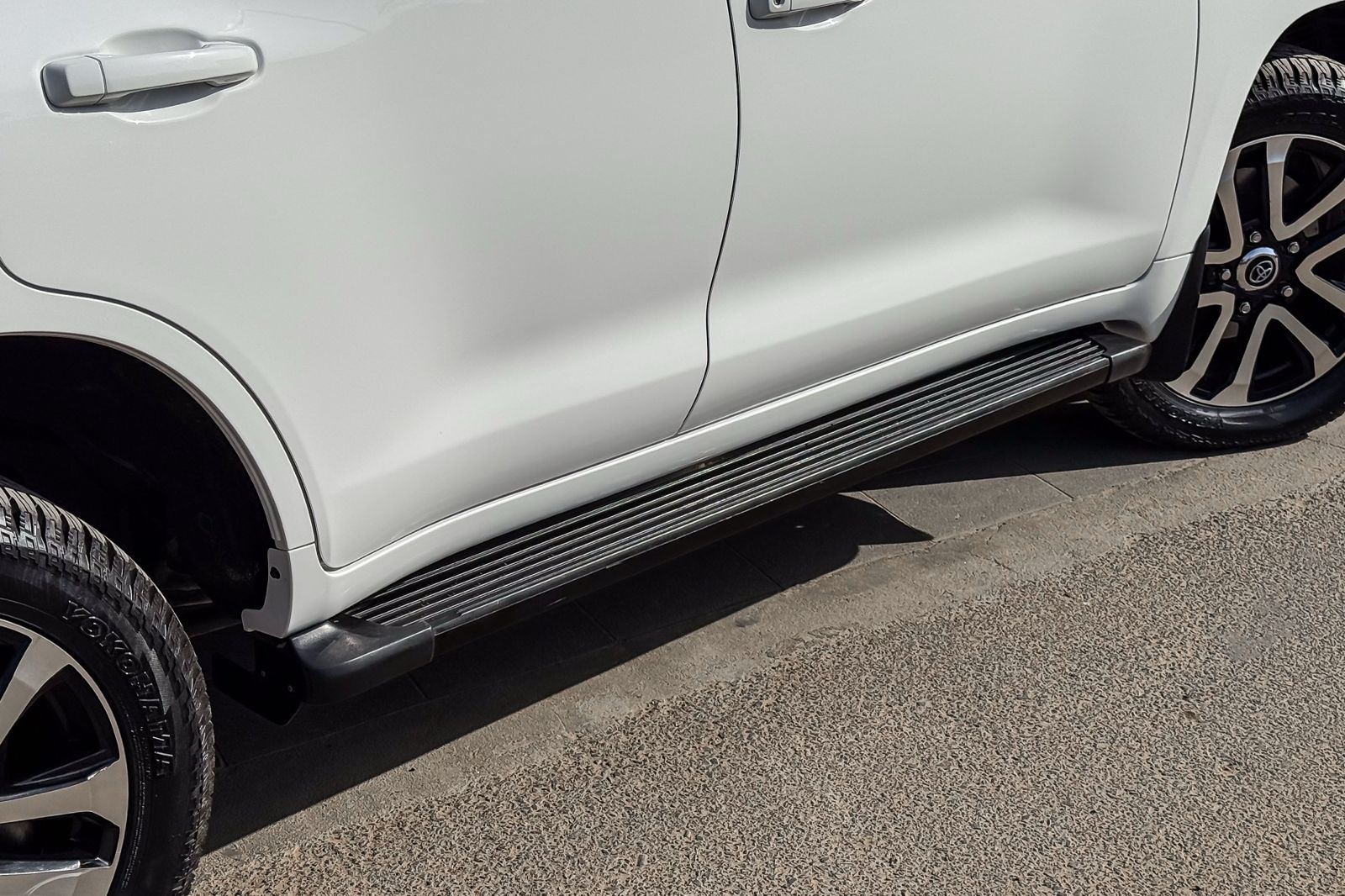 2016 TOYOTA LC200 V8