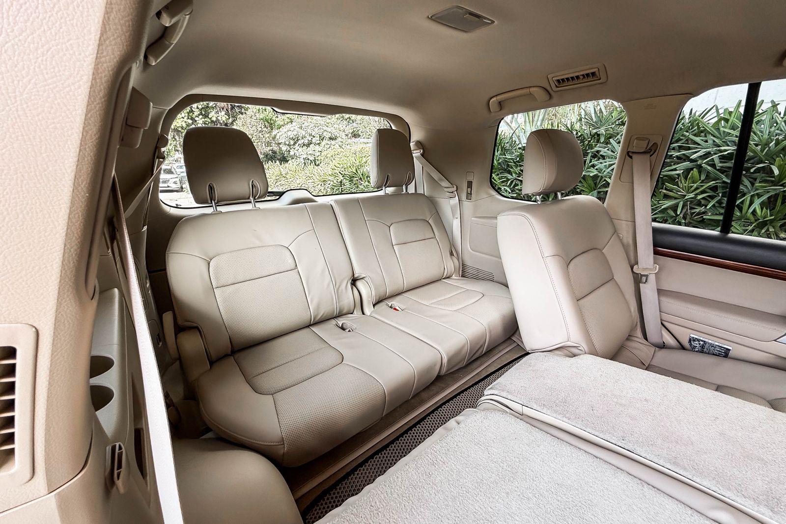 2016 TOYOTA LC200 V8