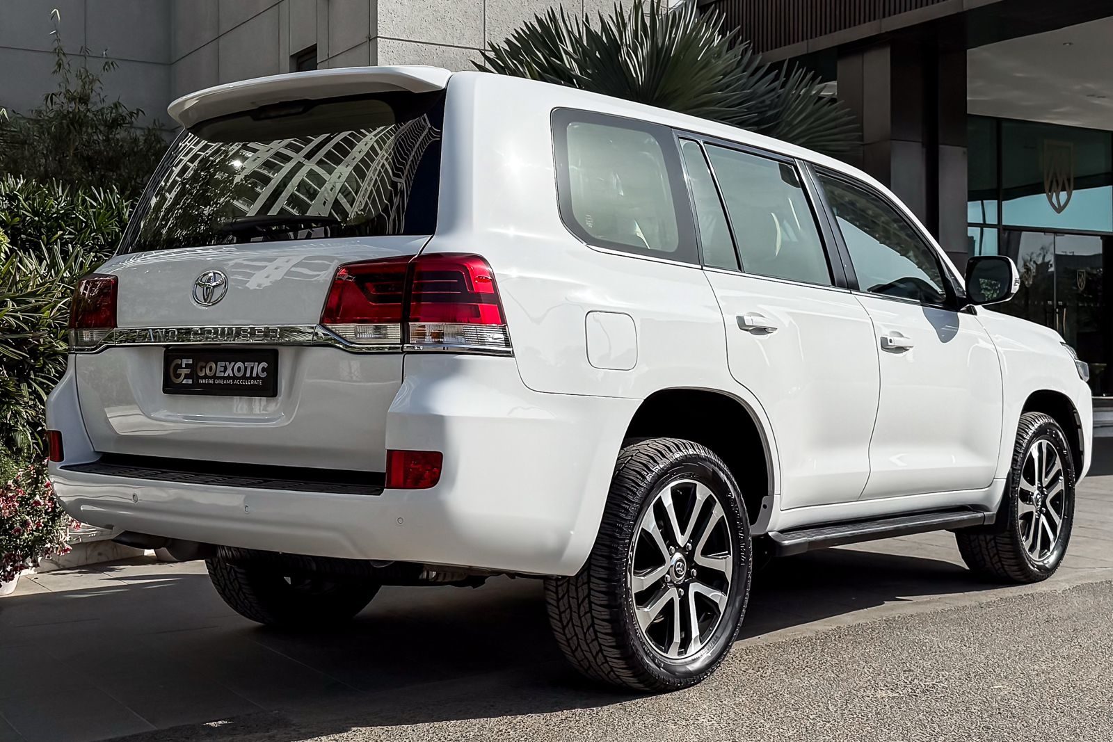 2016 TOYOTA LC200 V8