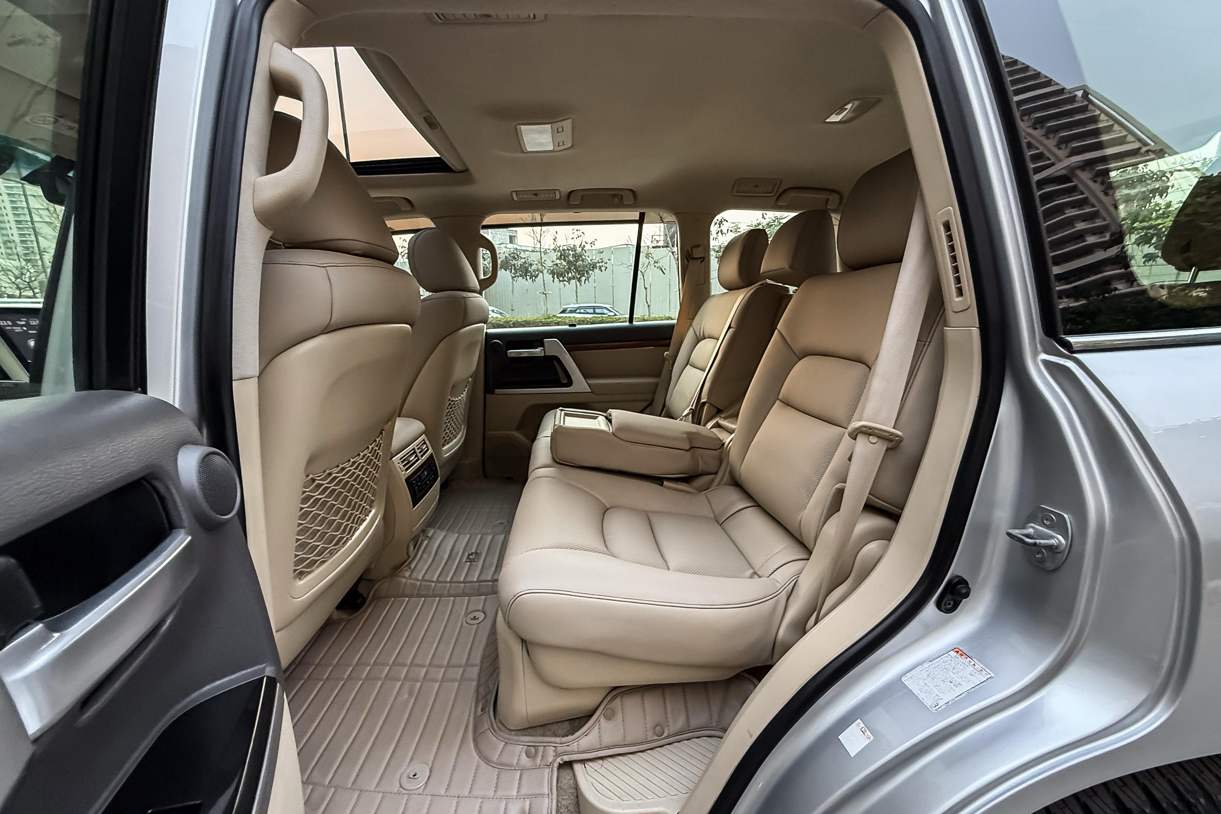 2017 TOYOTA LC 200 V8