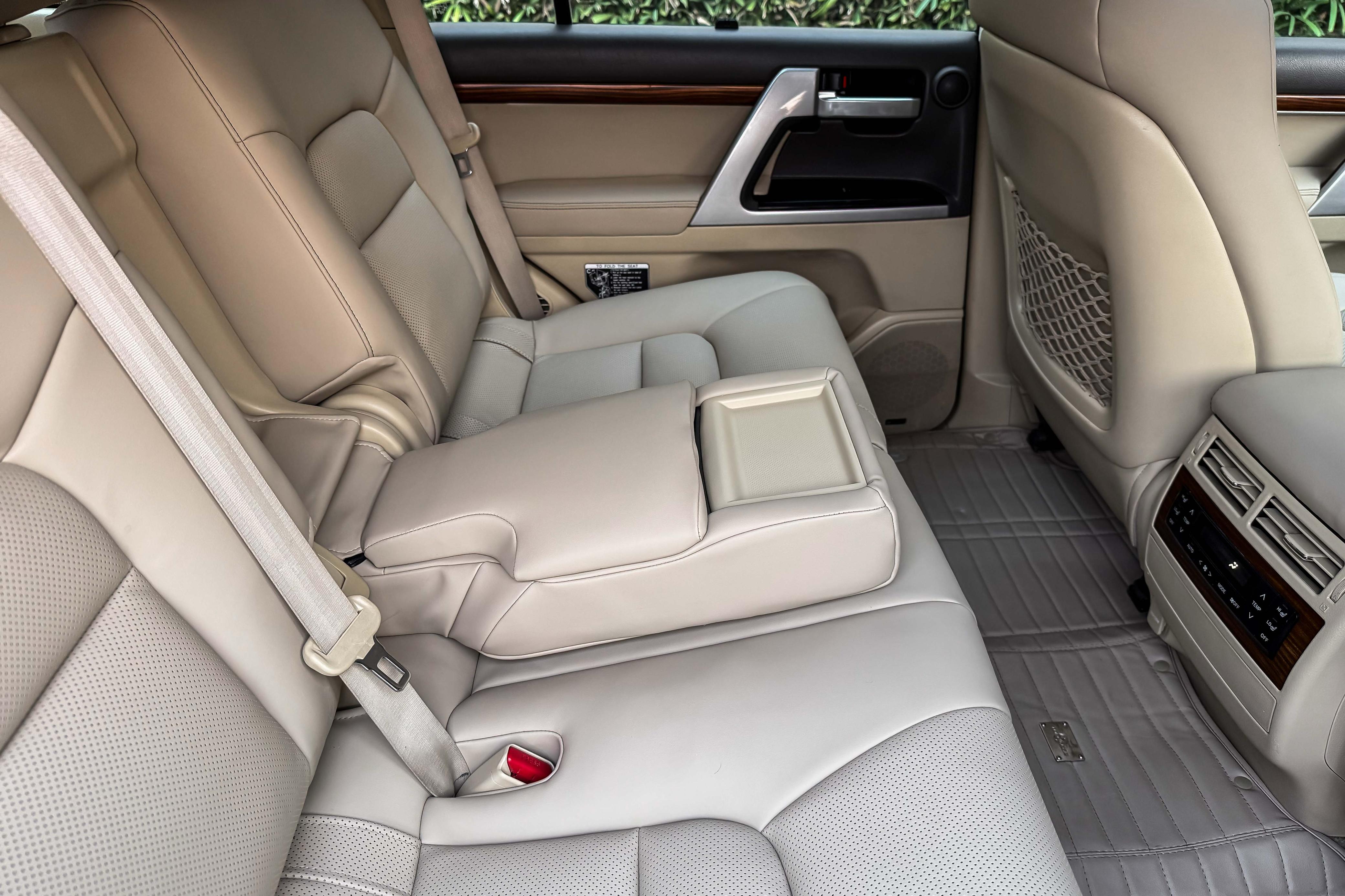 2017 TOYOTA LC 200 V8