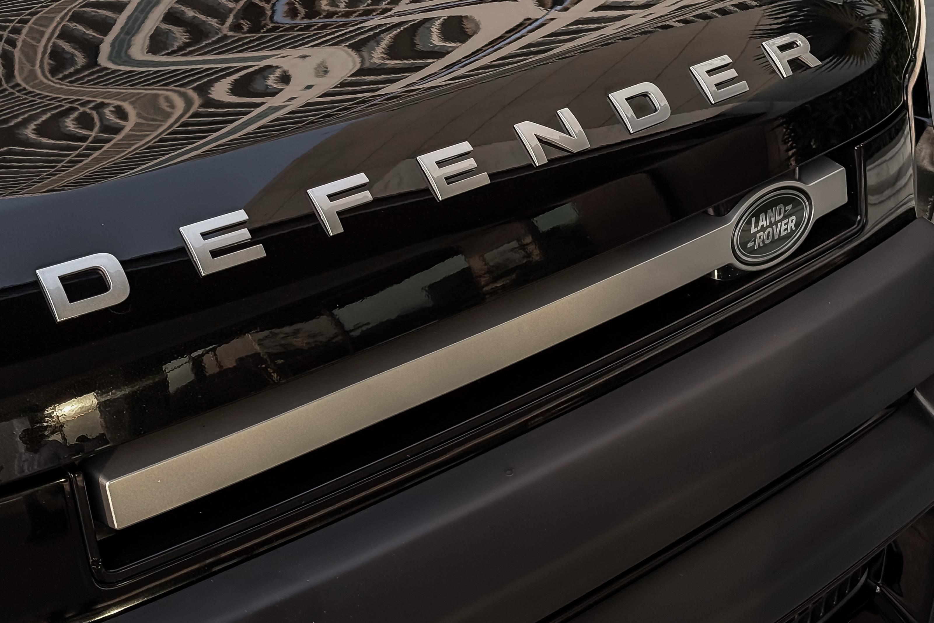 2023 LAND ROVER DEFENDER HSE