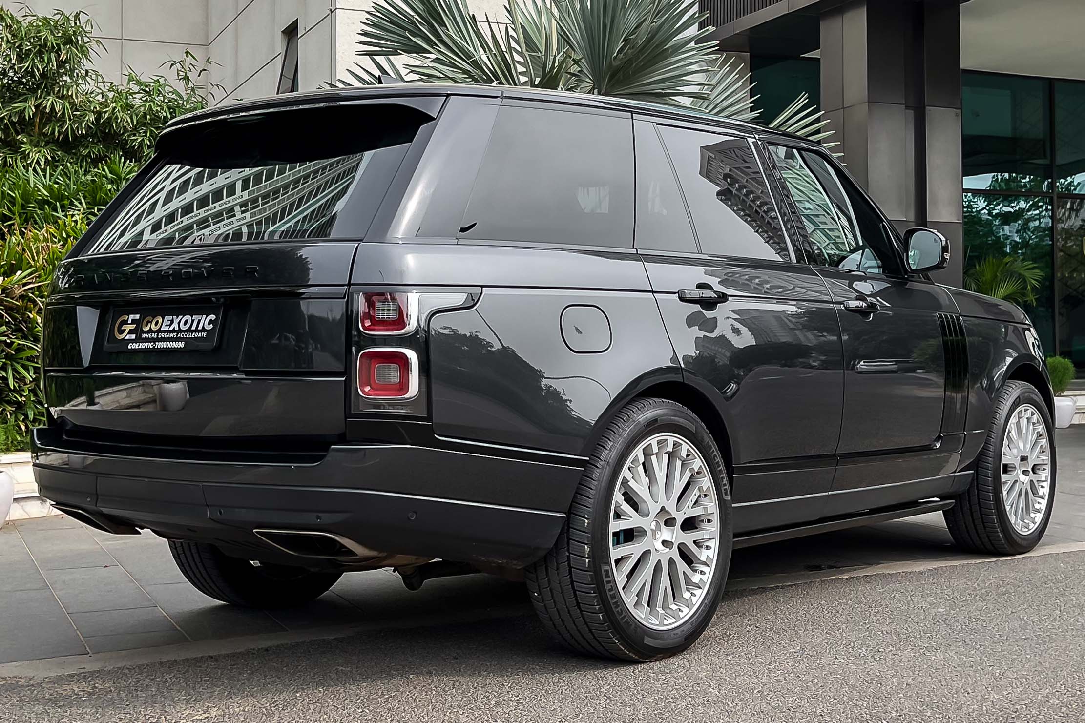 2019 RANGE ROVER VOGUE AUTOBIOGRAPHY SUPERCHARGED
