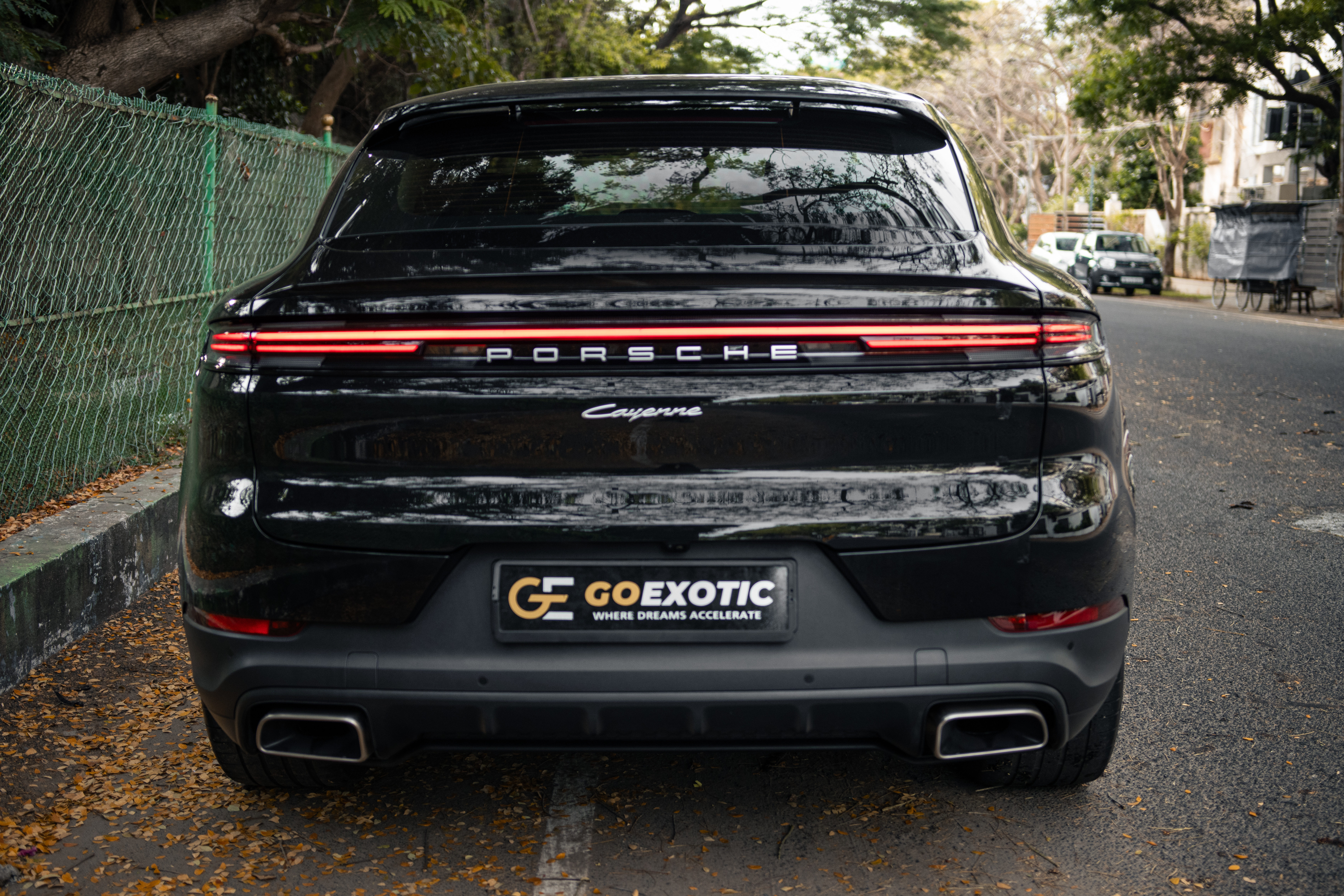 2024 PORSCHE CAYENNE COUPE