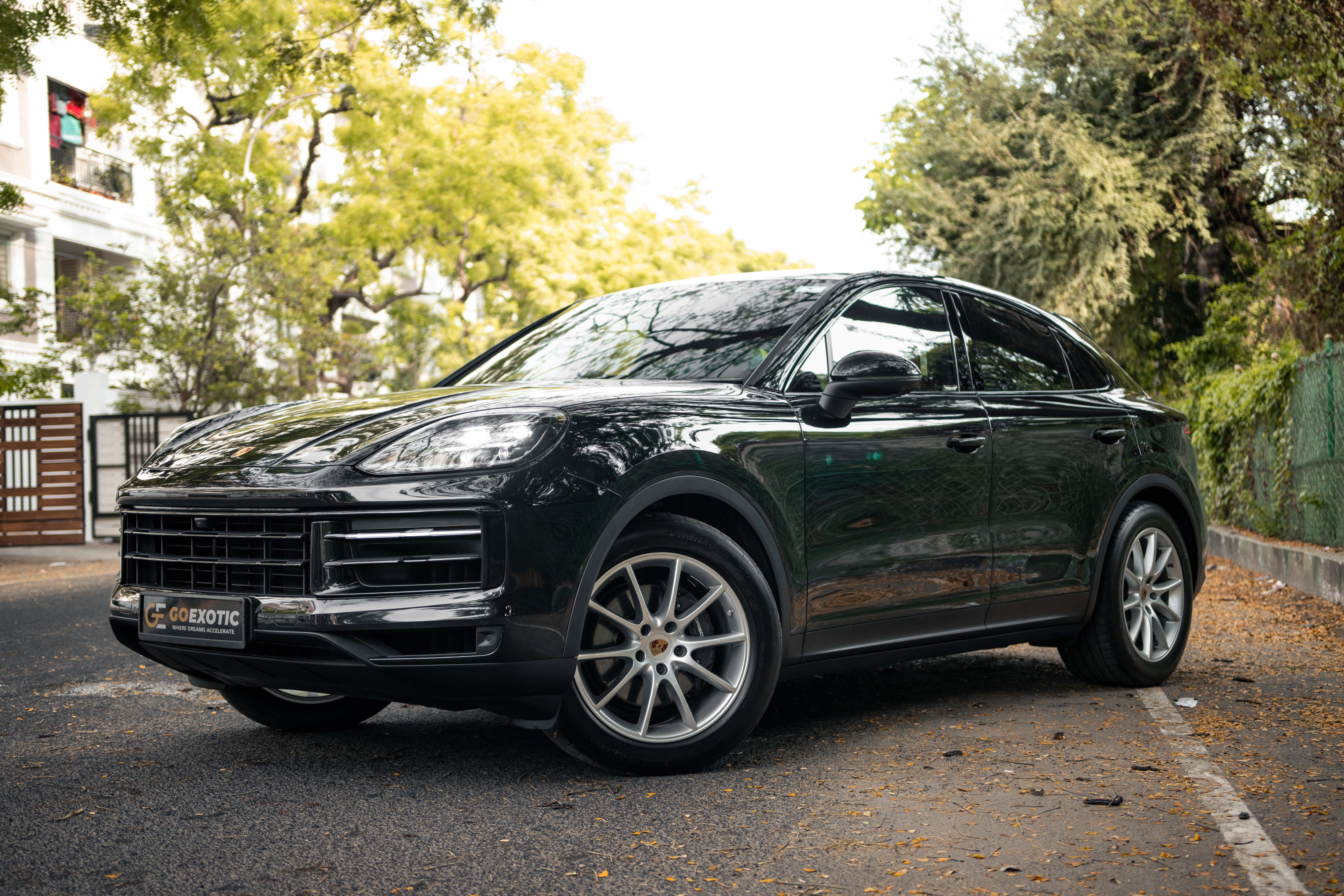 2024 PORSCHE CAYENNE COUPE