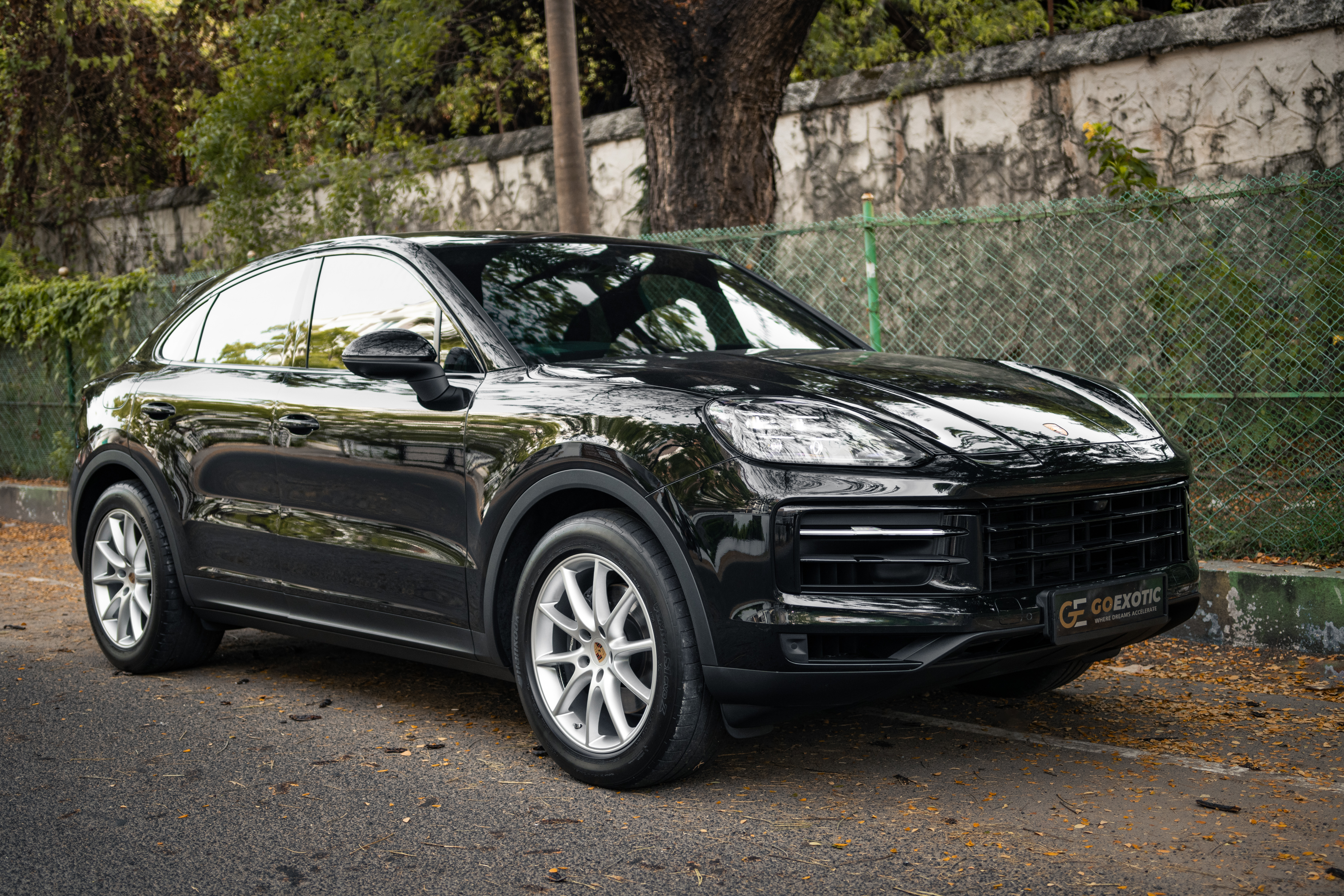 2024 PORSCHE CAYENNE COUPE